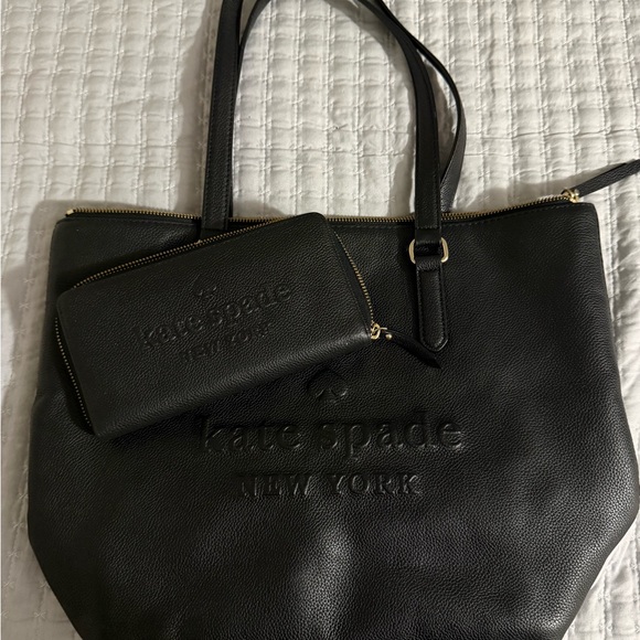 kate spade Handbags - Kate Spade Black Pebbled Leather Tote With Matching Wallet